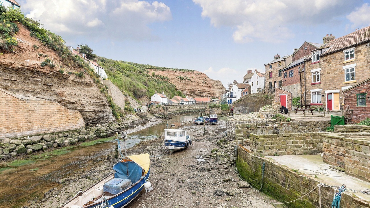 Photo of Others in Staithes
