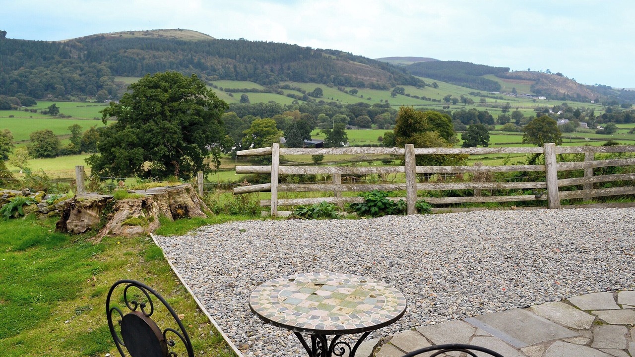 Photo of Others in Llandrillo