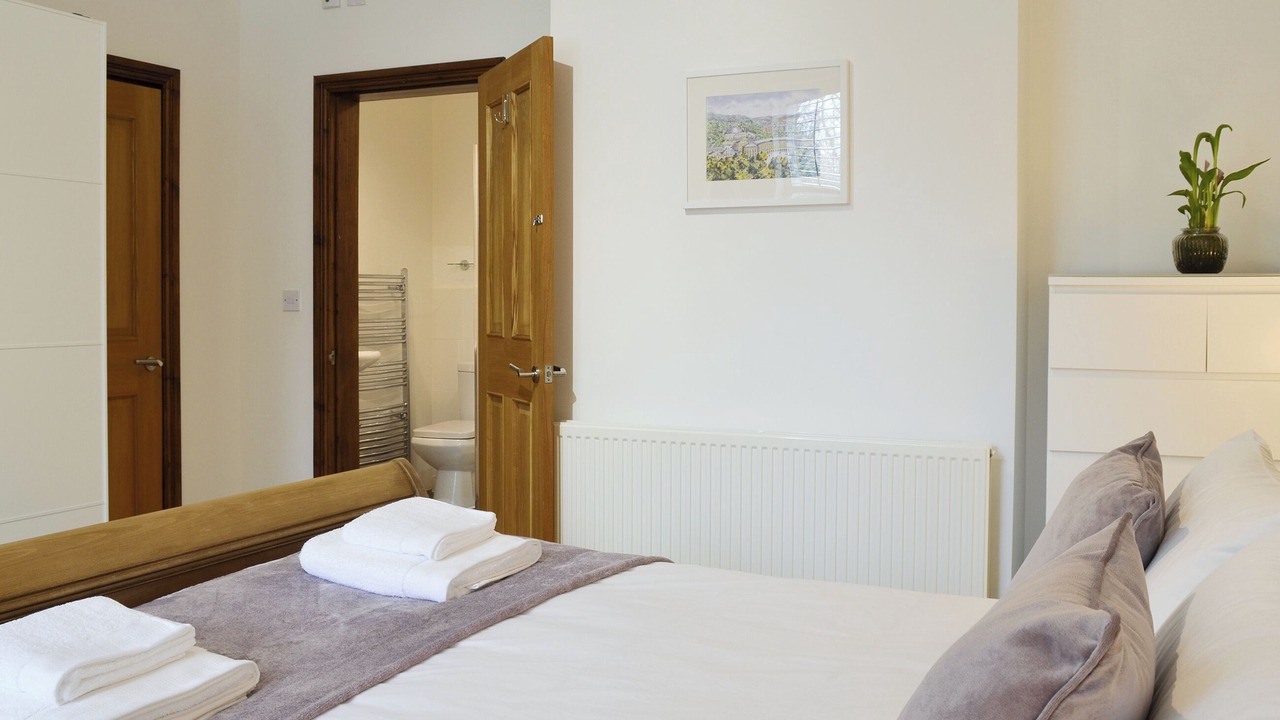 Photo of Bedroom in Buxton