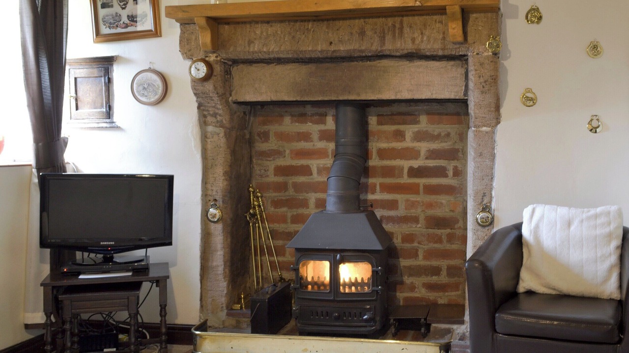 Photo of Livingroom in Matlock