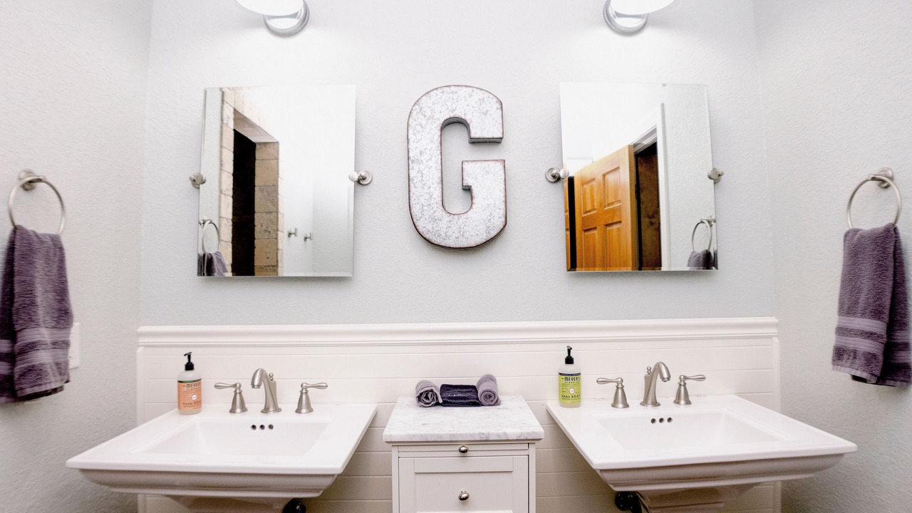 Photo of Bathroom in Hulbert