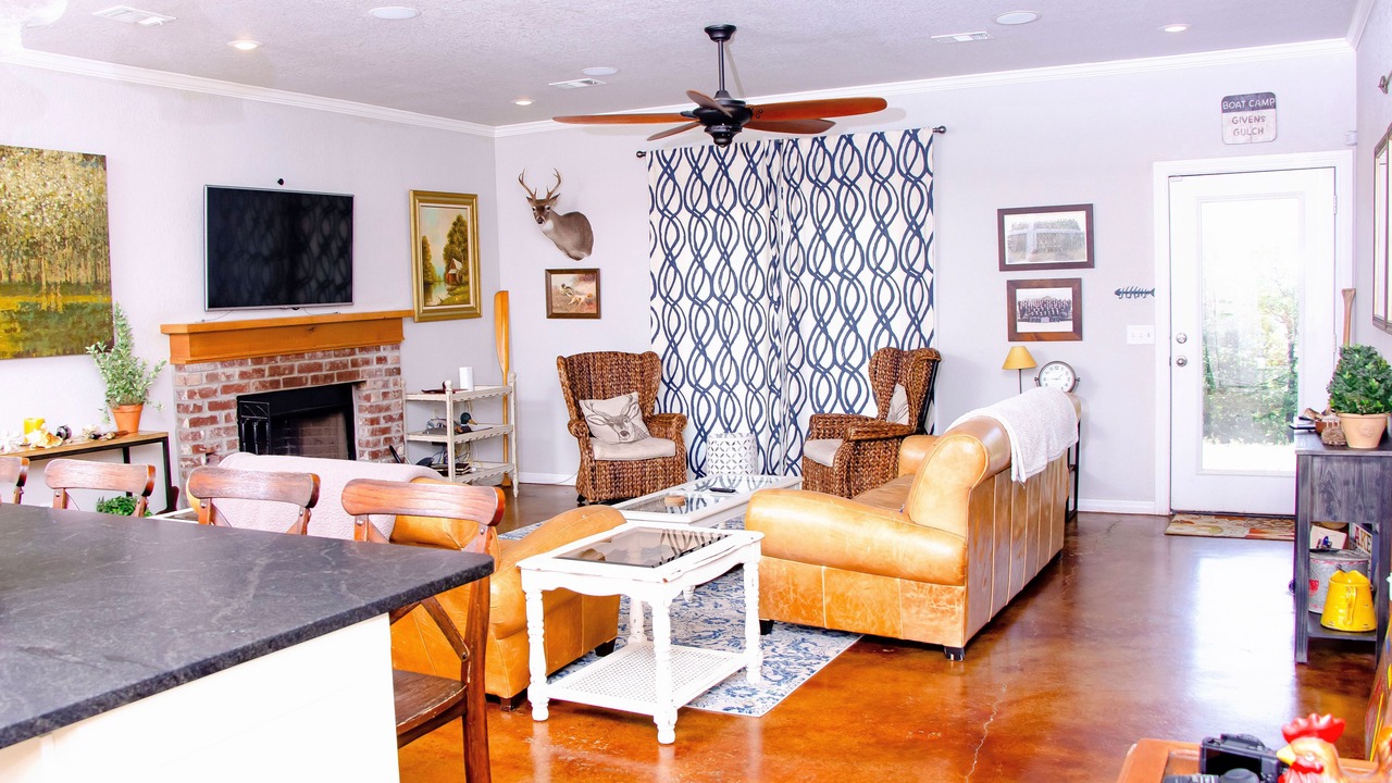 Photo of Livingroom in Hulbert