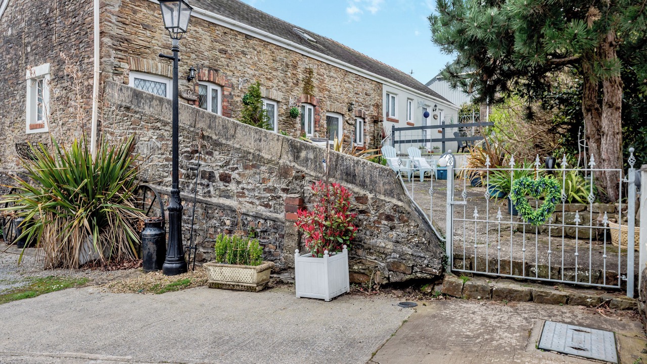 Photo of Others in Gowerton