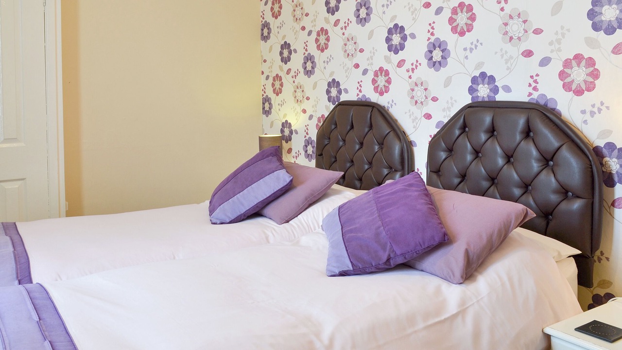 Photo of Others in Cayton