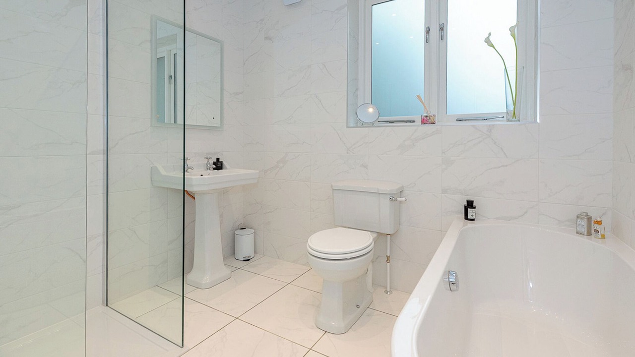 Photo of Bathroom in Muston