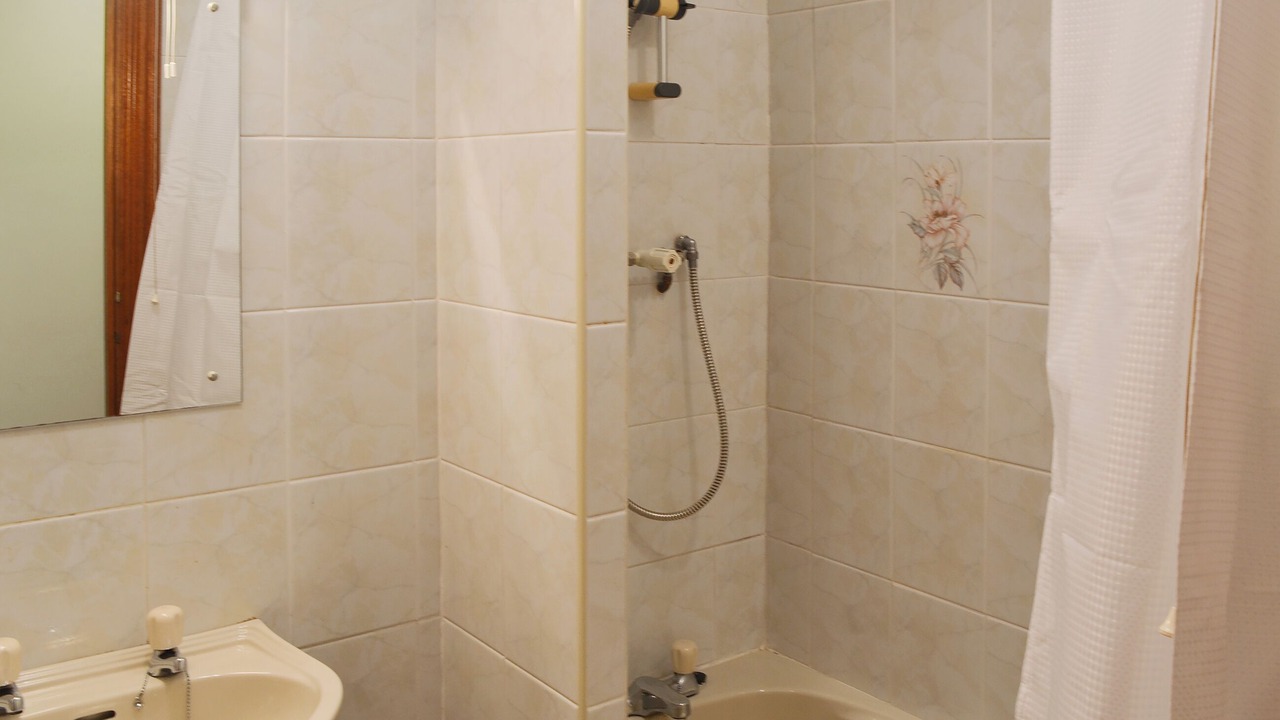 Photo of Bathroom in Rhyd-y-clafdy