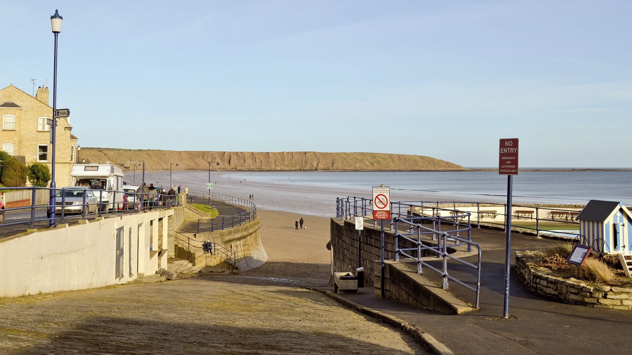 Photo of Others in Cayton