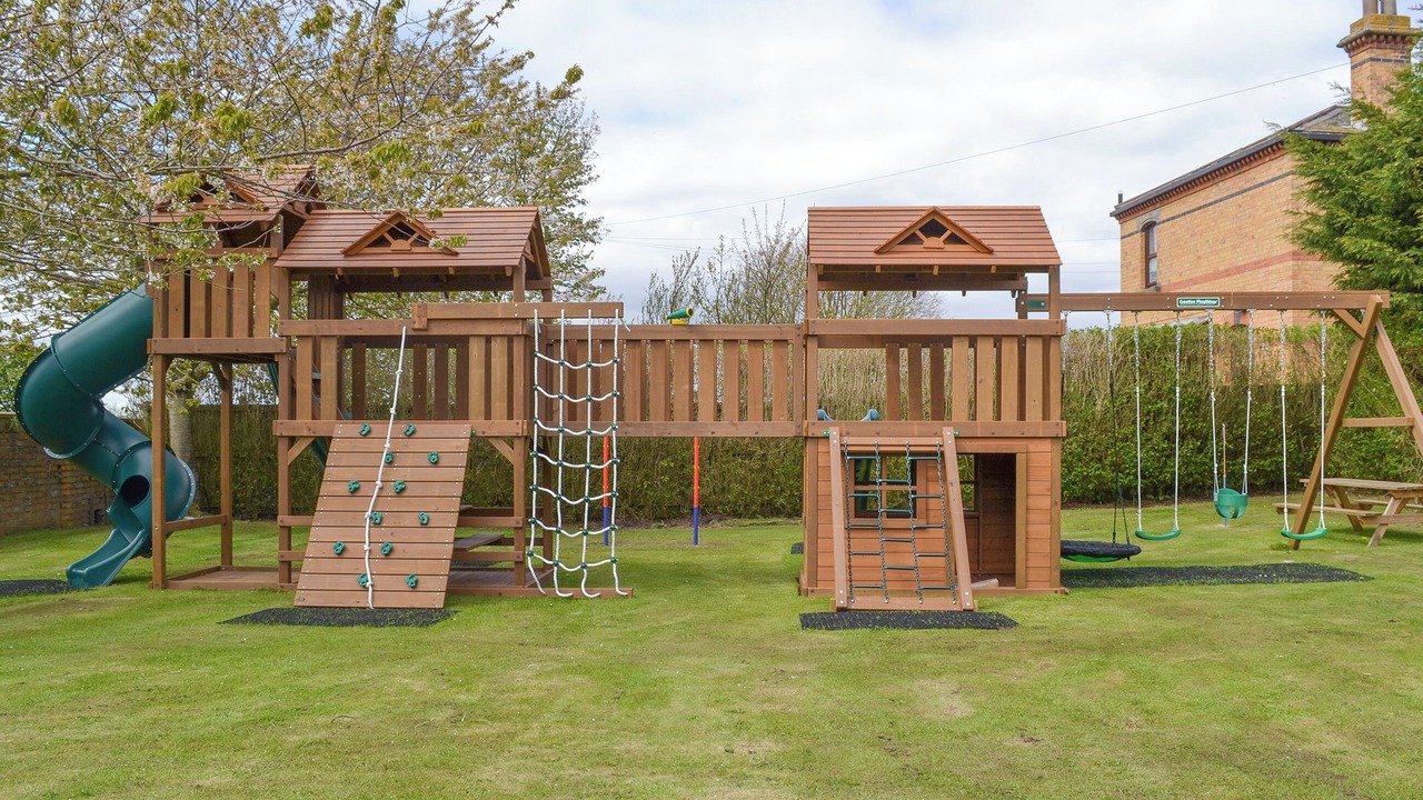 Photo of Others in Cayton