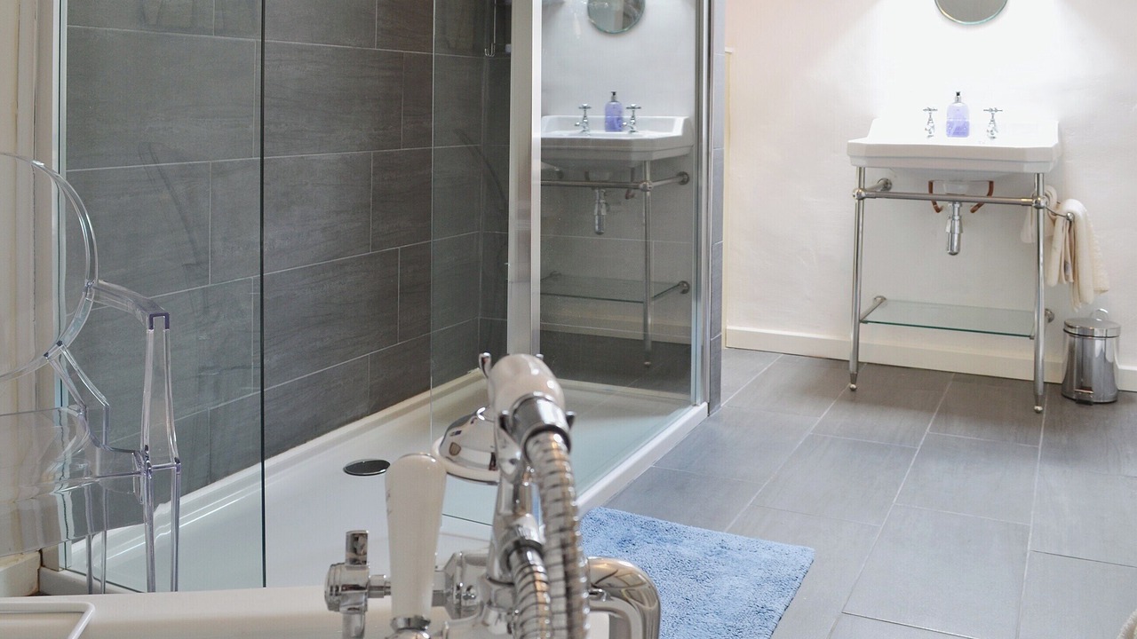 Photo of Bathroom in Beaworthy