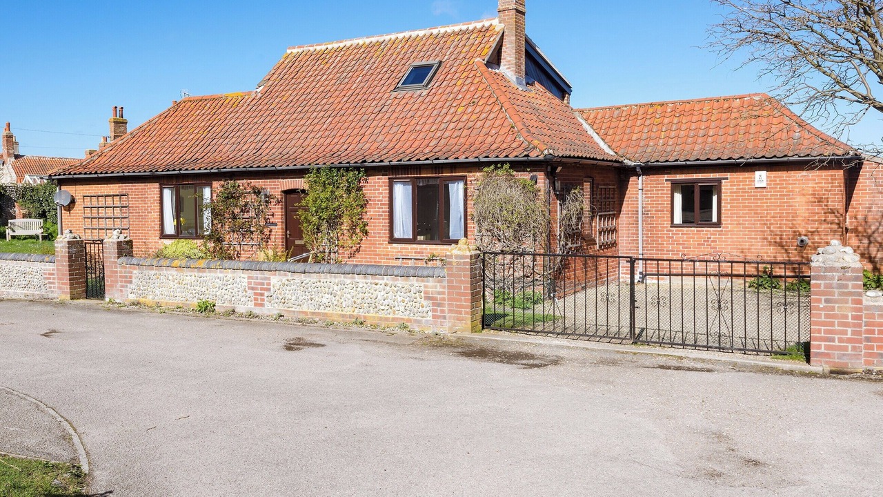 Photo of Others in Holt