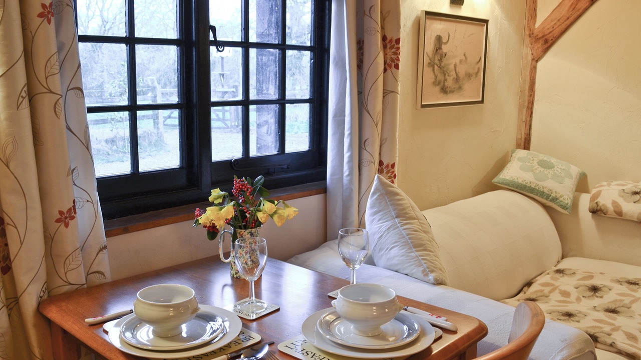 Photo of Bedroom in Elmsted