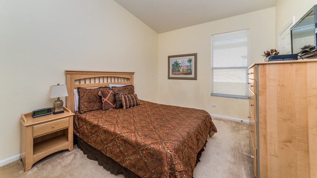 Photo of Bedroom in Windsor Palms