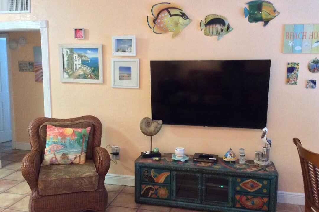 Photo of Livingroom in Key Biscayne