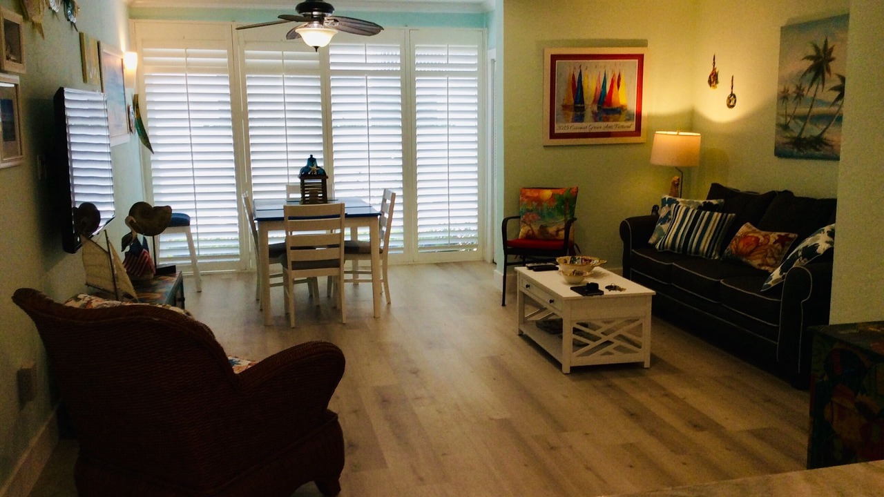 Photo of Livingroom in Key Biscayne