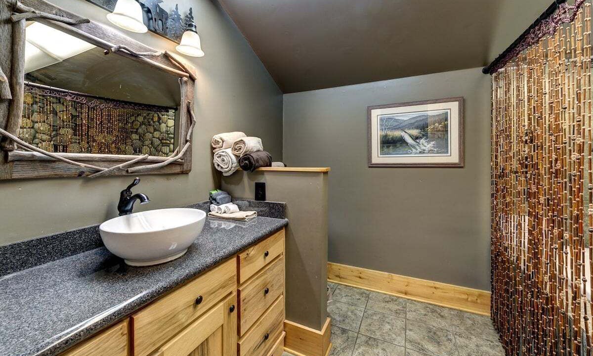 Photo of Bathroom in Helen