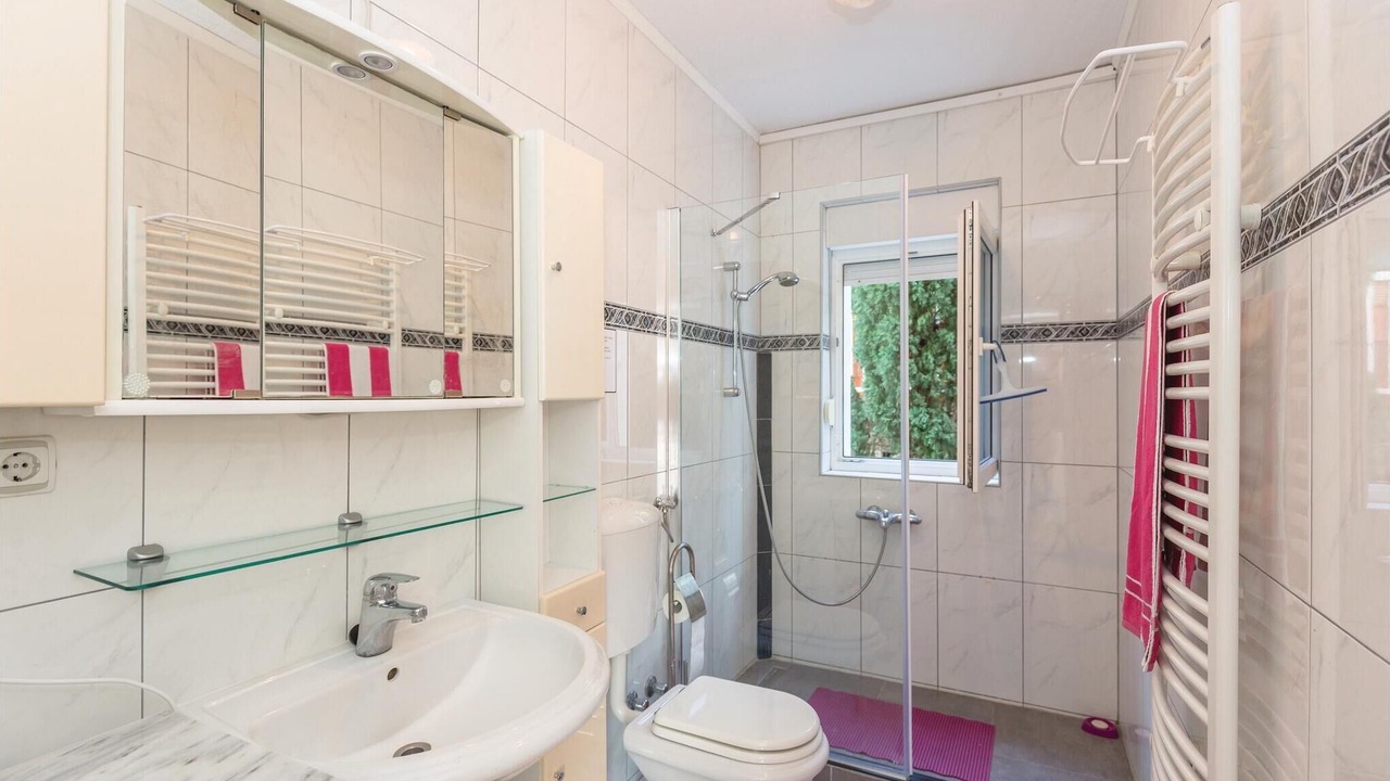 Photo of Bathroom in Podaca