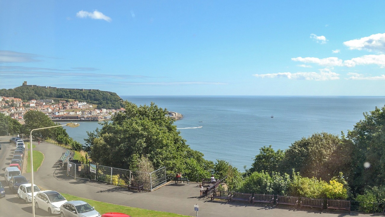 Photo of Others in South Cliff