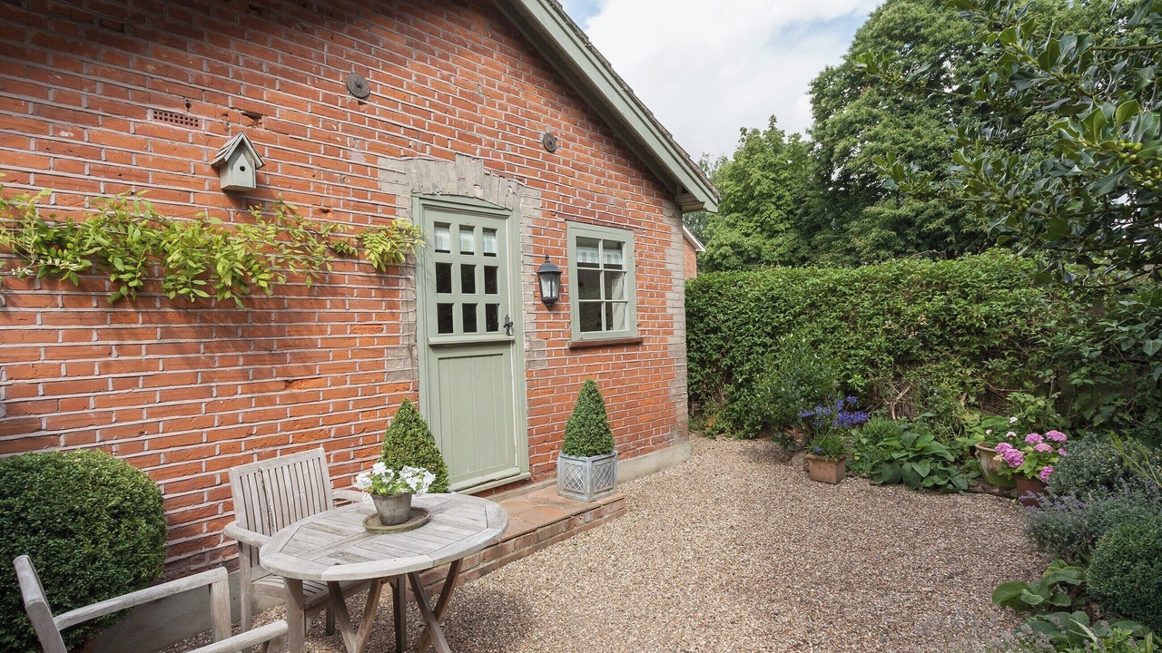 Photo of Outdoor in Tattingstone