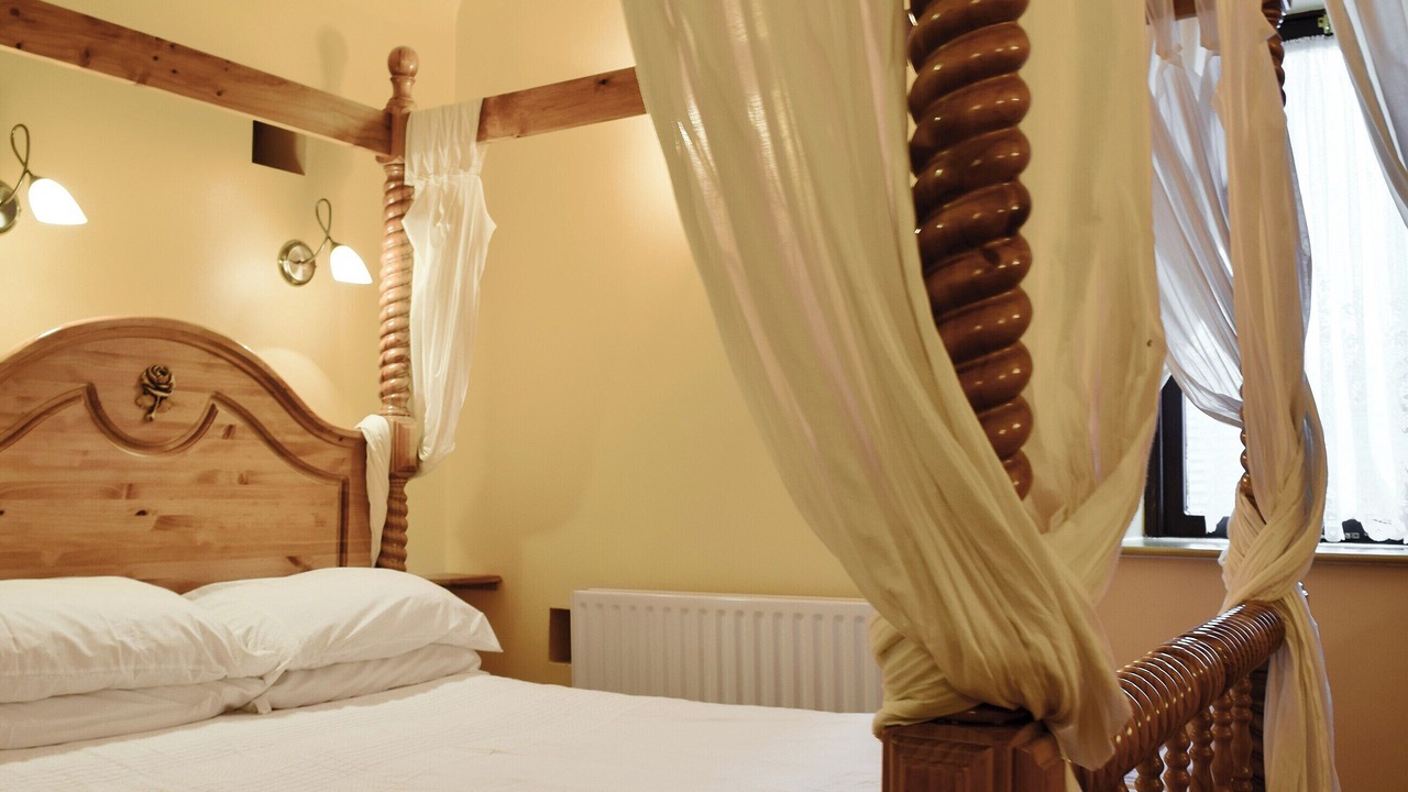 Photo of Others in Leek