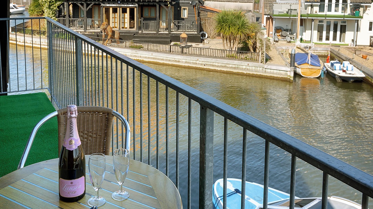 Photo of Others in Hoveton