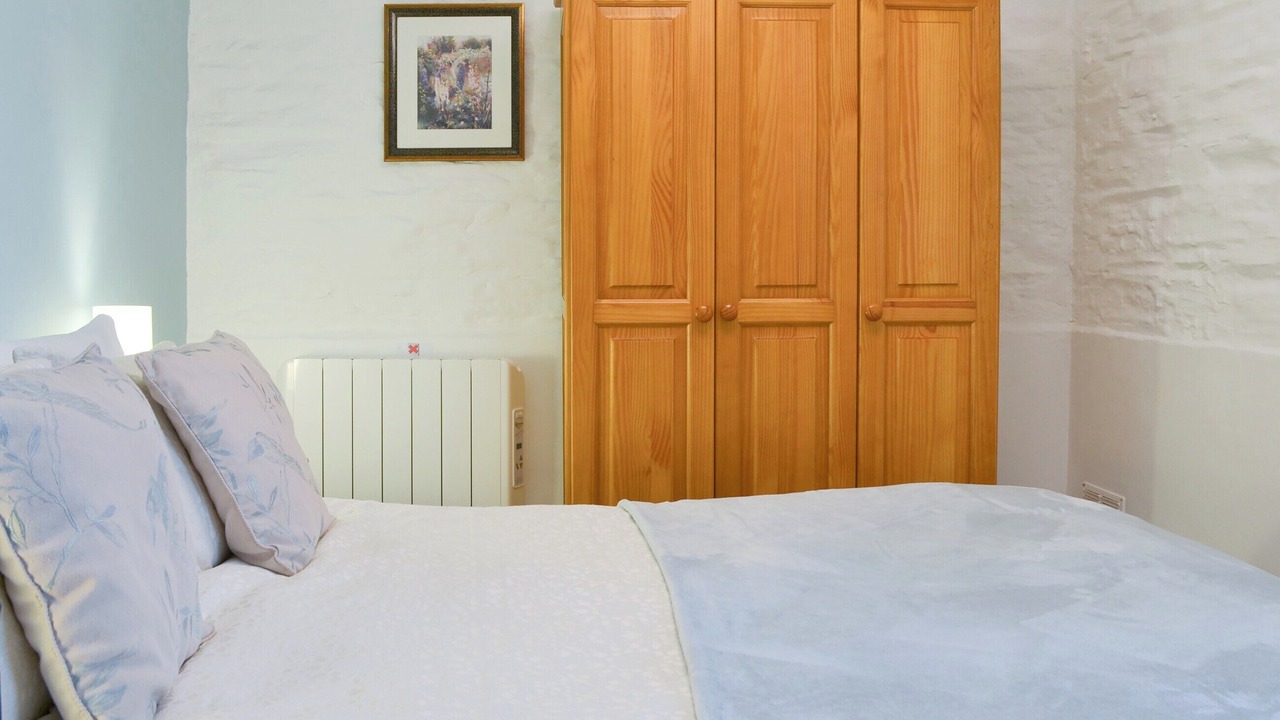 Photo of Others in St. Neot