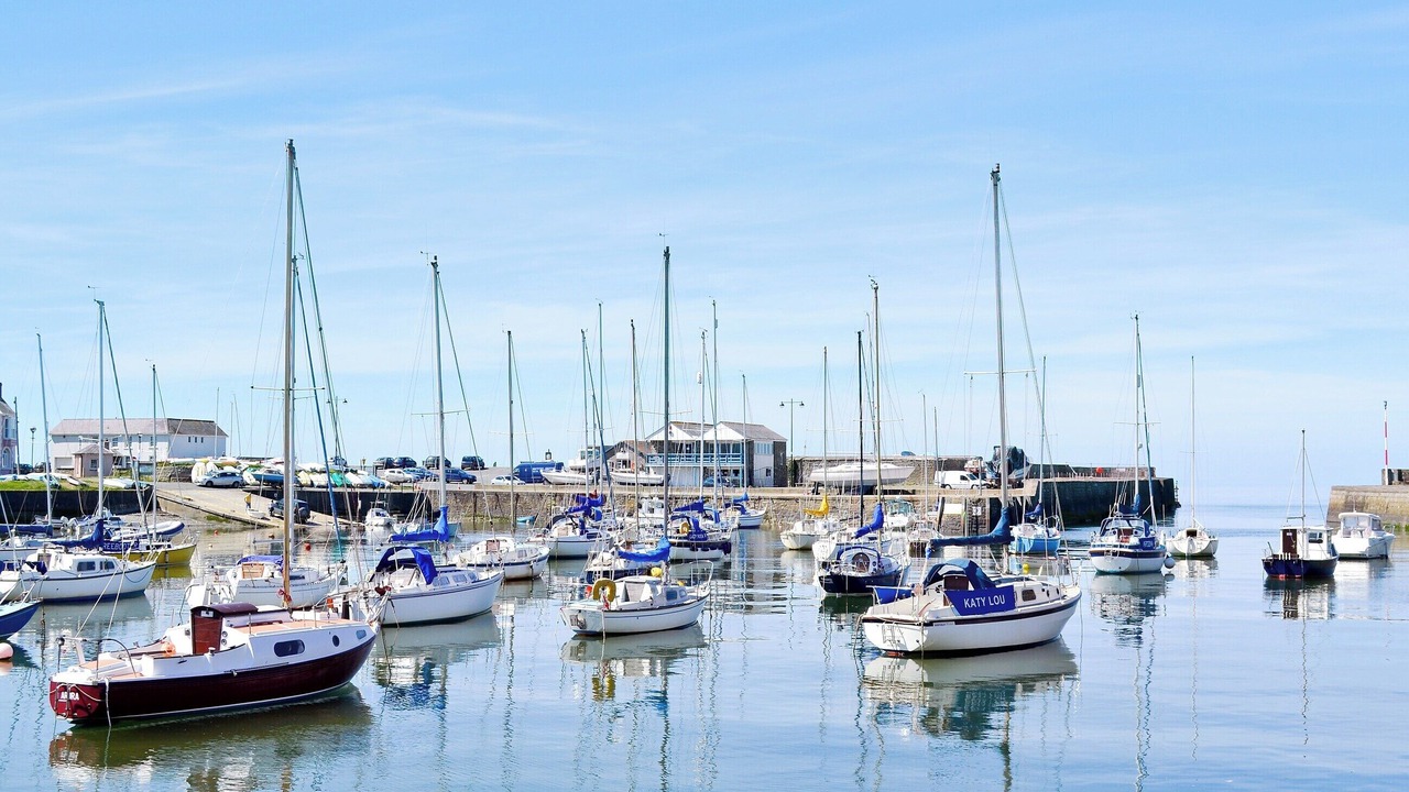 Photo of Others in Llansantffraed