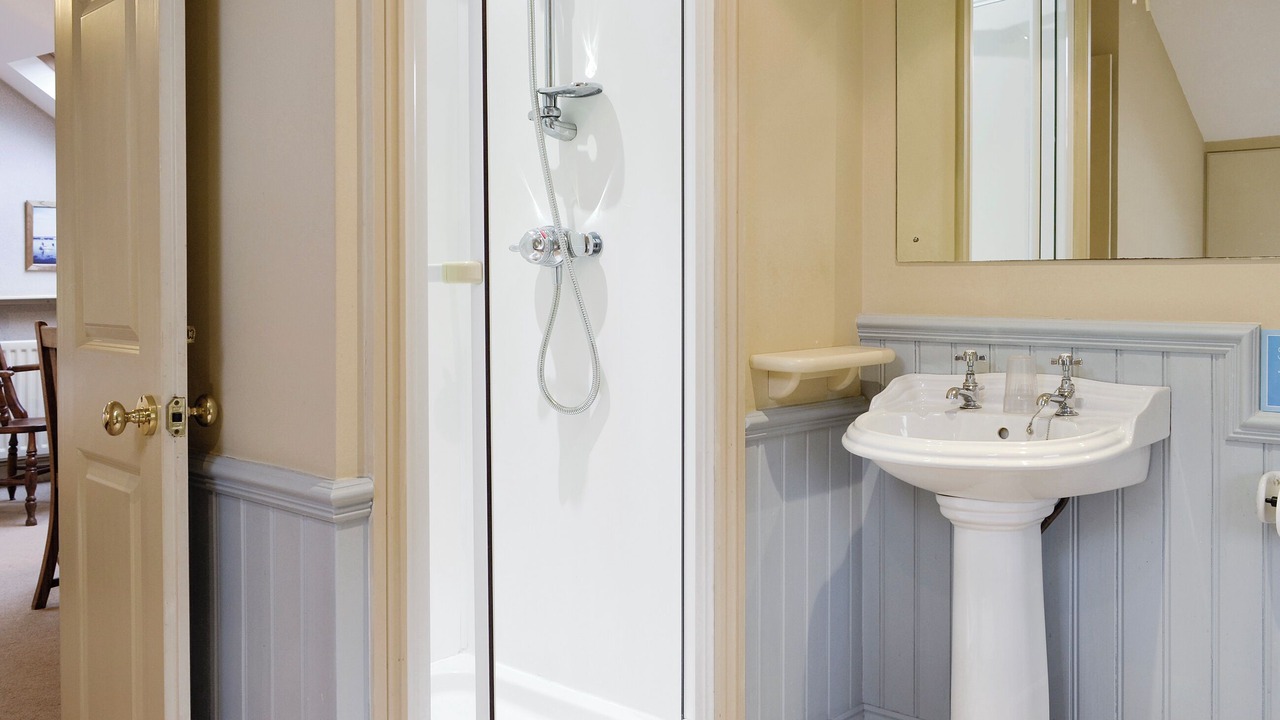 Photo of Bathroom in Borrowdale