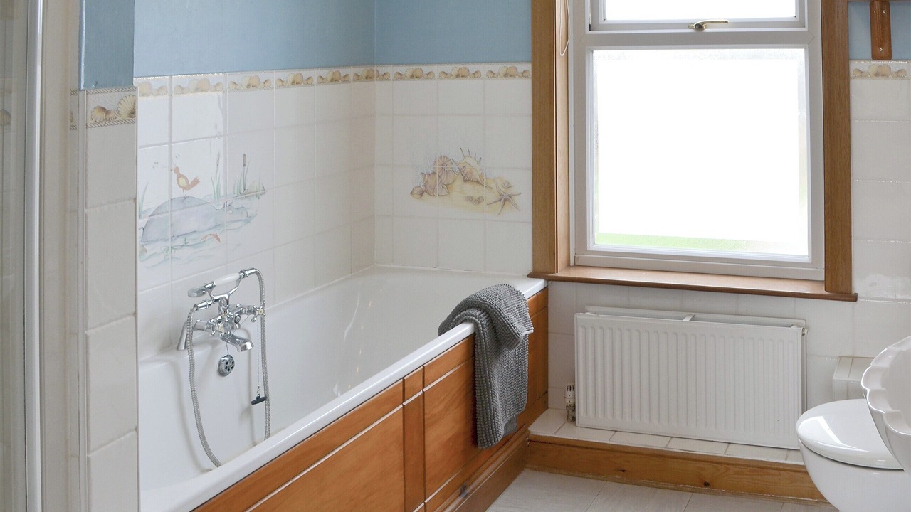 Photo of Bathroom in Happisburgh