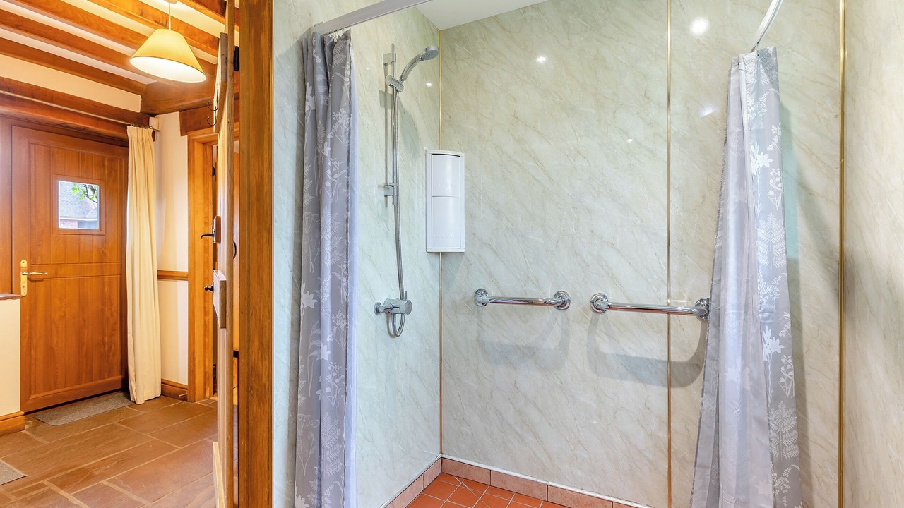 Photo of Bathroom in Lydney