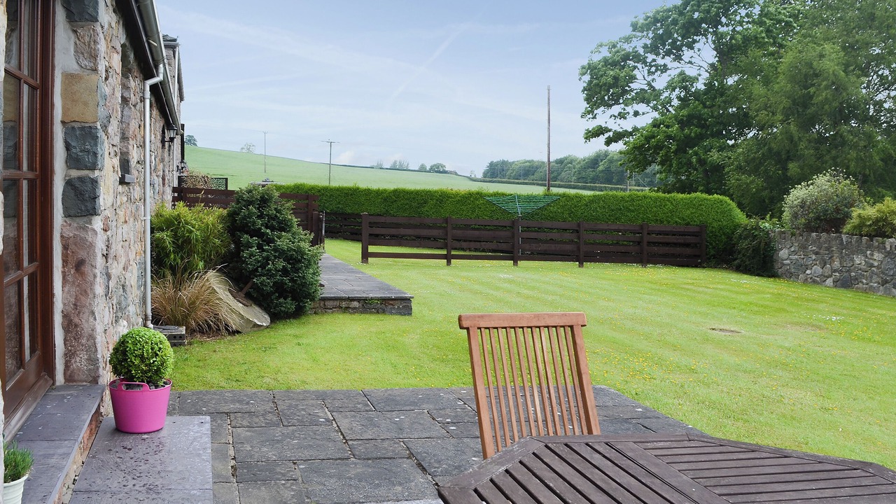 Photo of Others in Bont Newydd