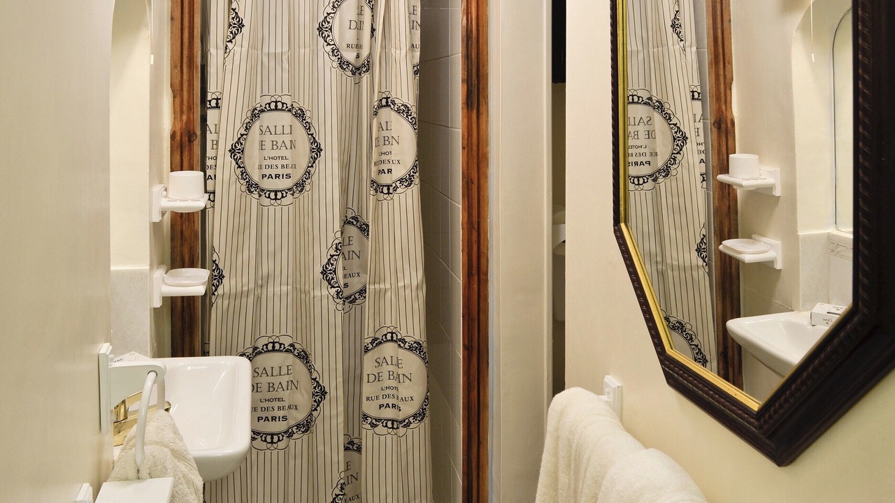 Photo of Bedroom in Llanycil