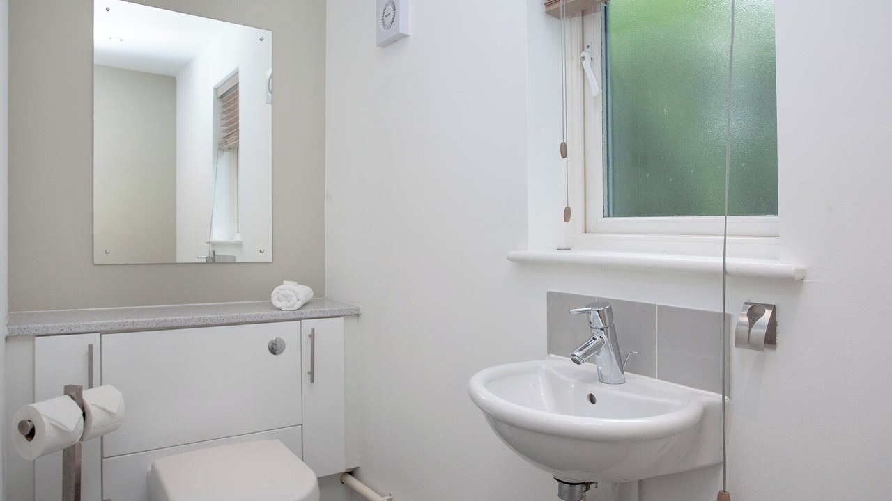 Photo of Bathroom in Carnon Downs