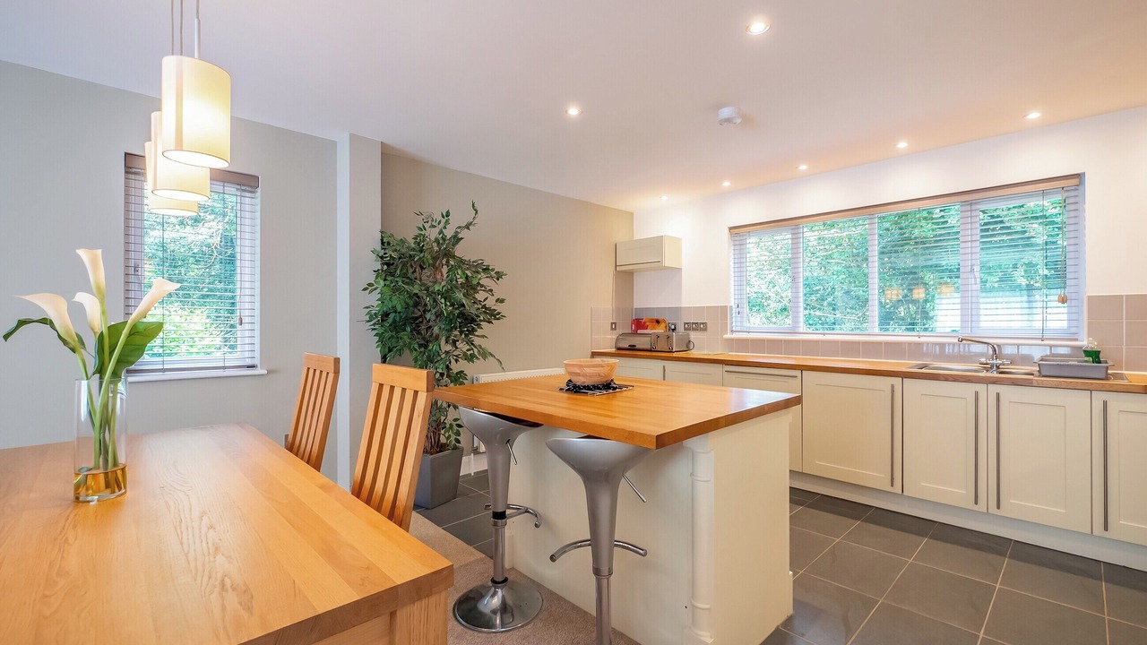 Photo of Others in Carnon Downs