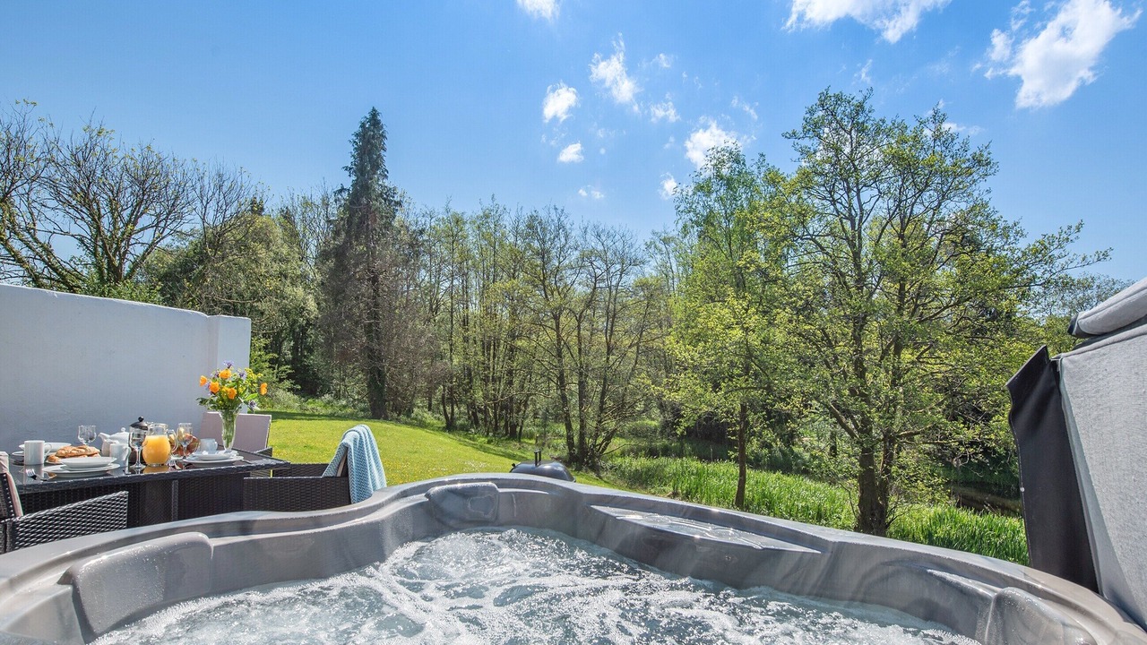 Photo of Others in Pentrefelin