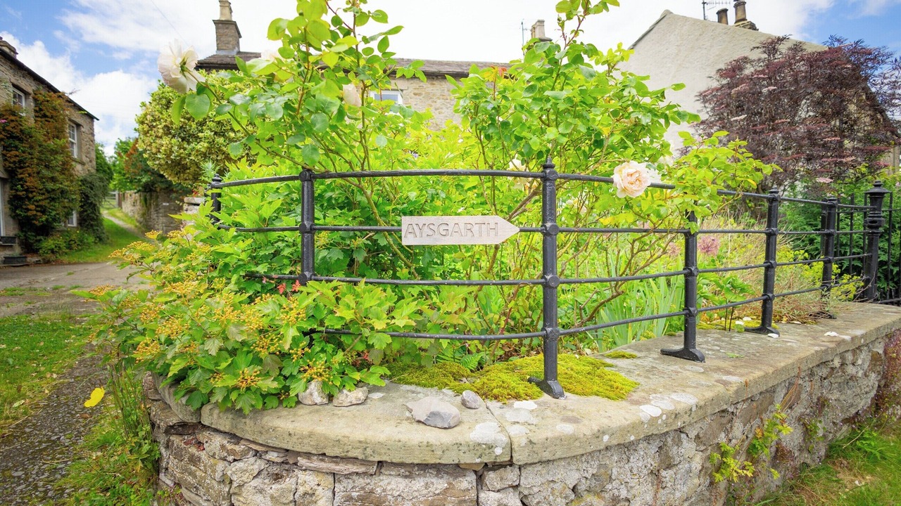 Photo of Others in Leyburn