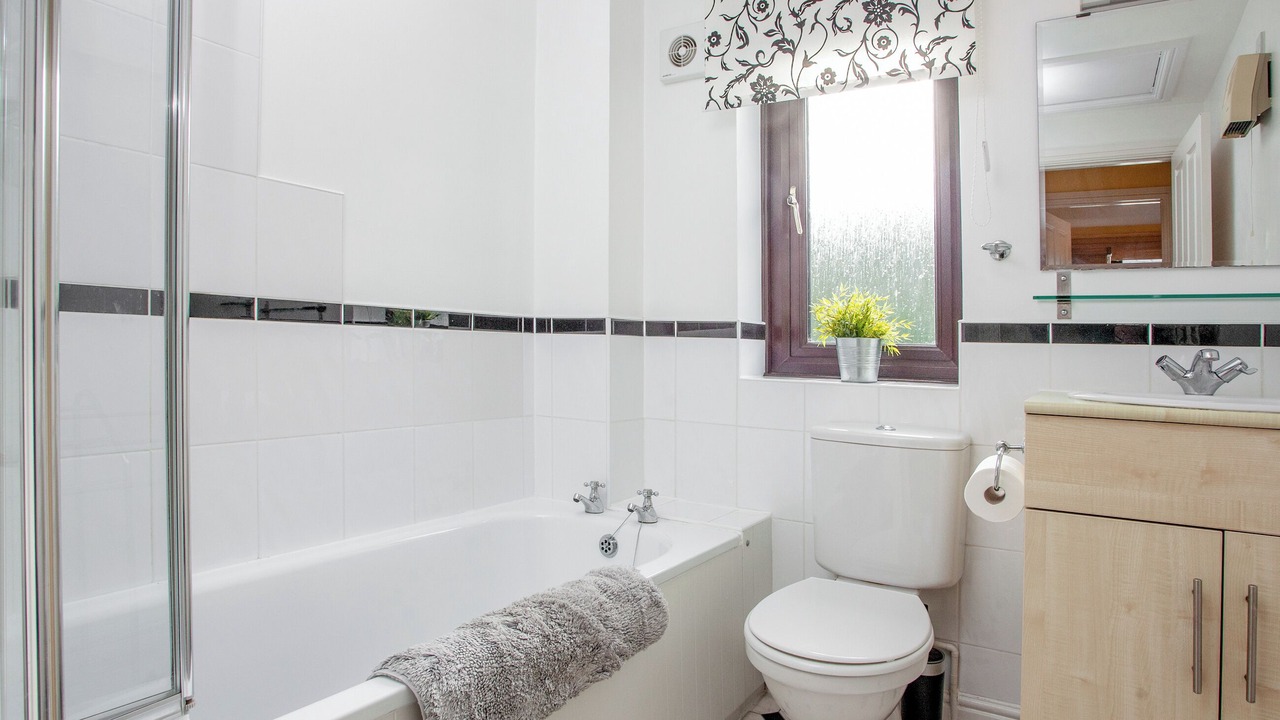 Photo of Bathroom in Buckfastleigh