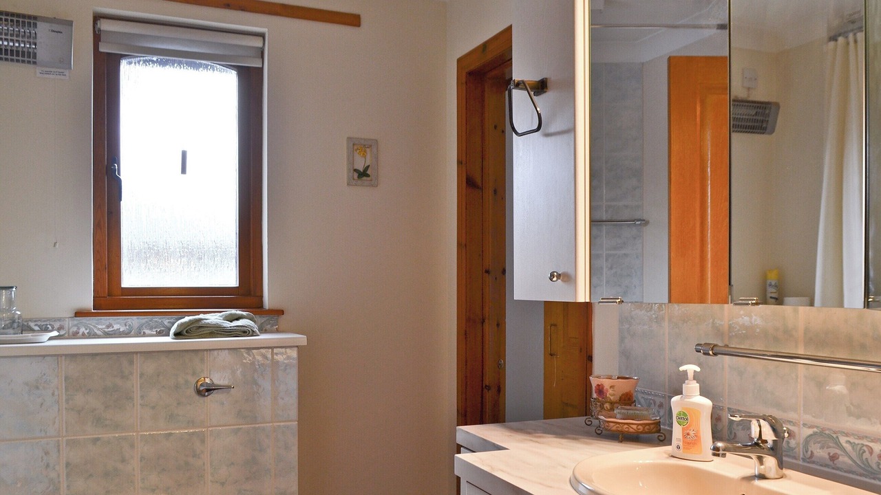 Photo of Bathroom in Murthly