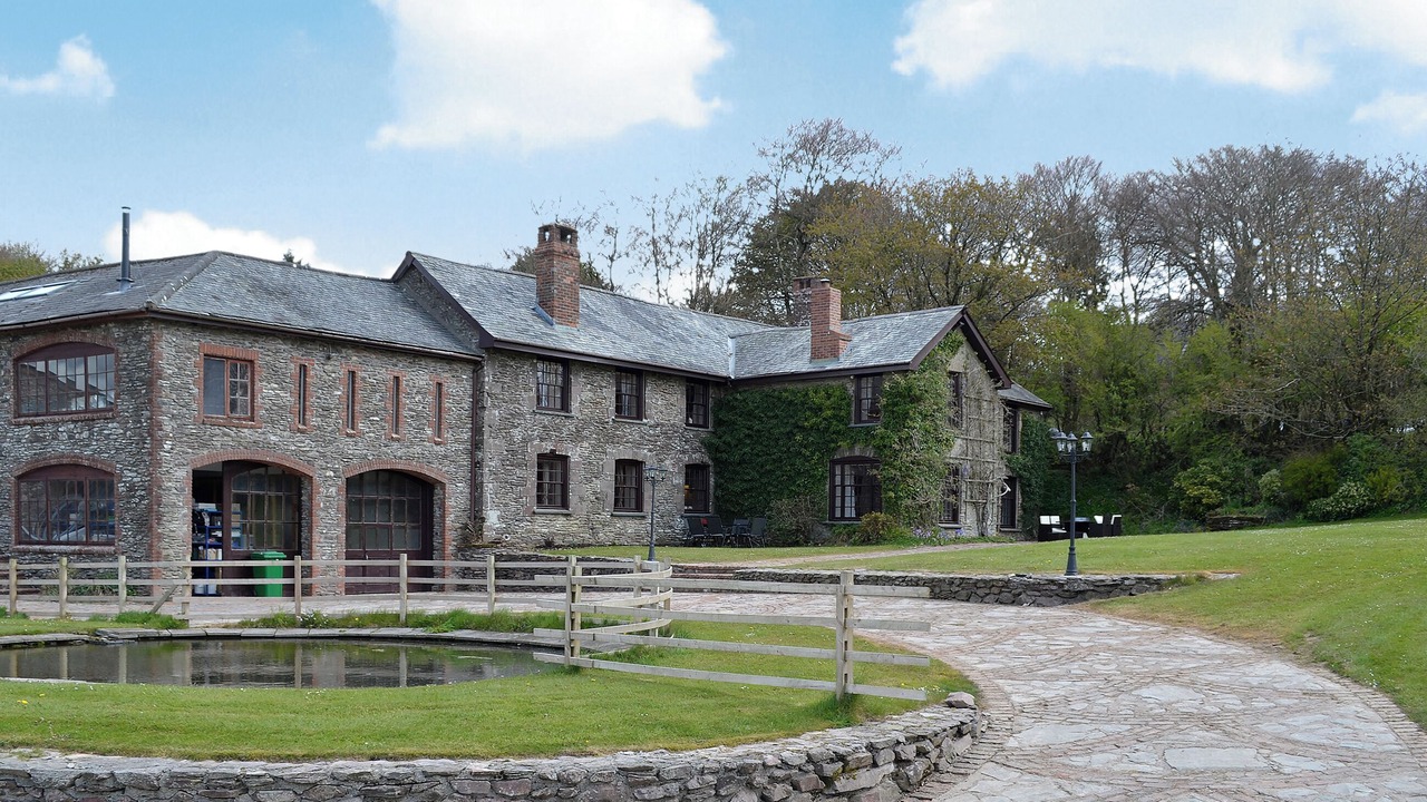 Photo of Outdoor in Brayford