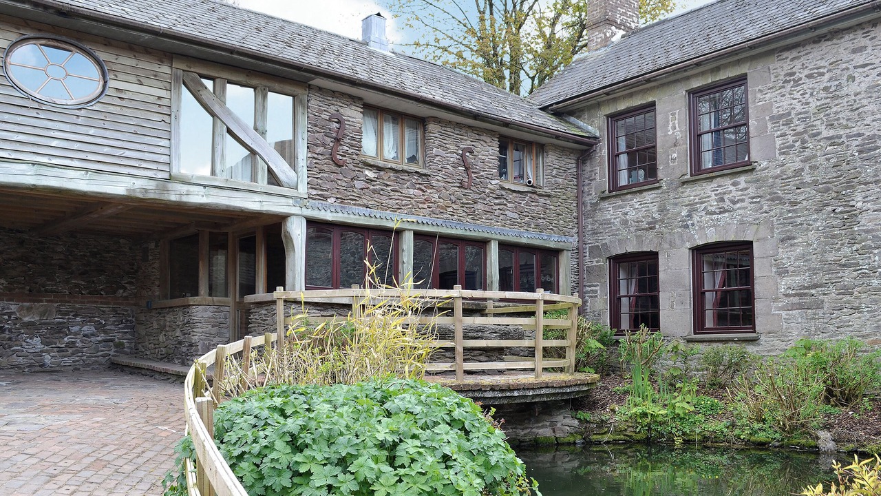 Photo of Outdoor in Brayford