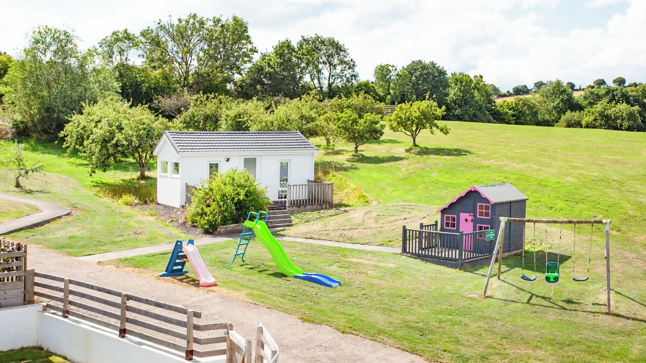 Photo of Others in Cheriton Bishop