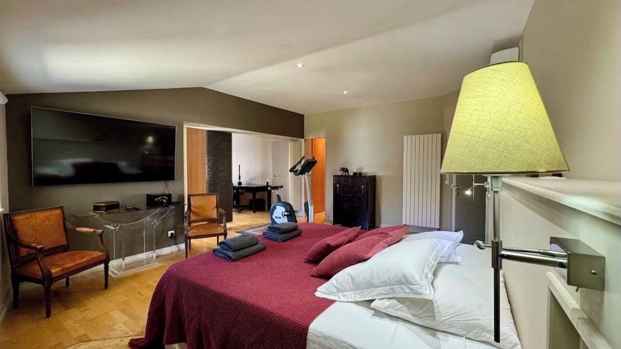Photo of Bedroom in L'Isle-sur-la-Sorgue
