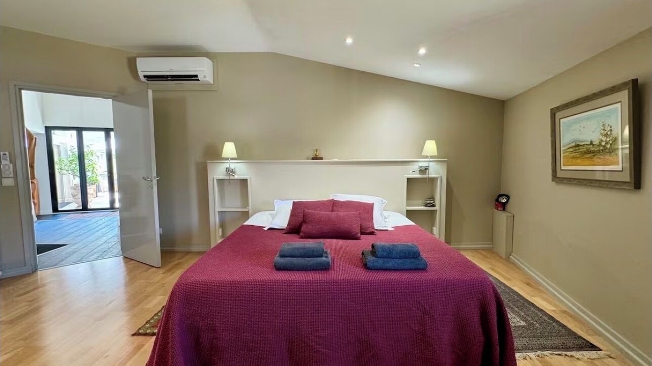 Photo of Bedroom in L'Isle-sur-la-Sorgue
