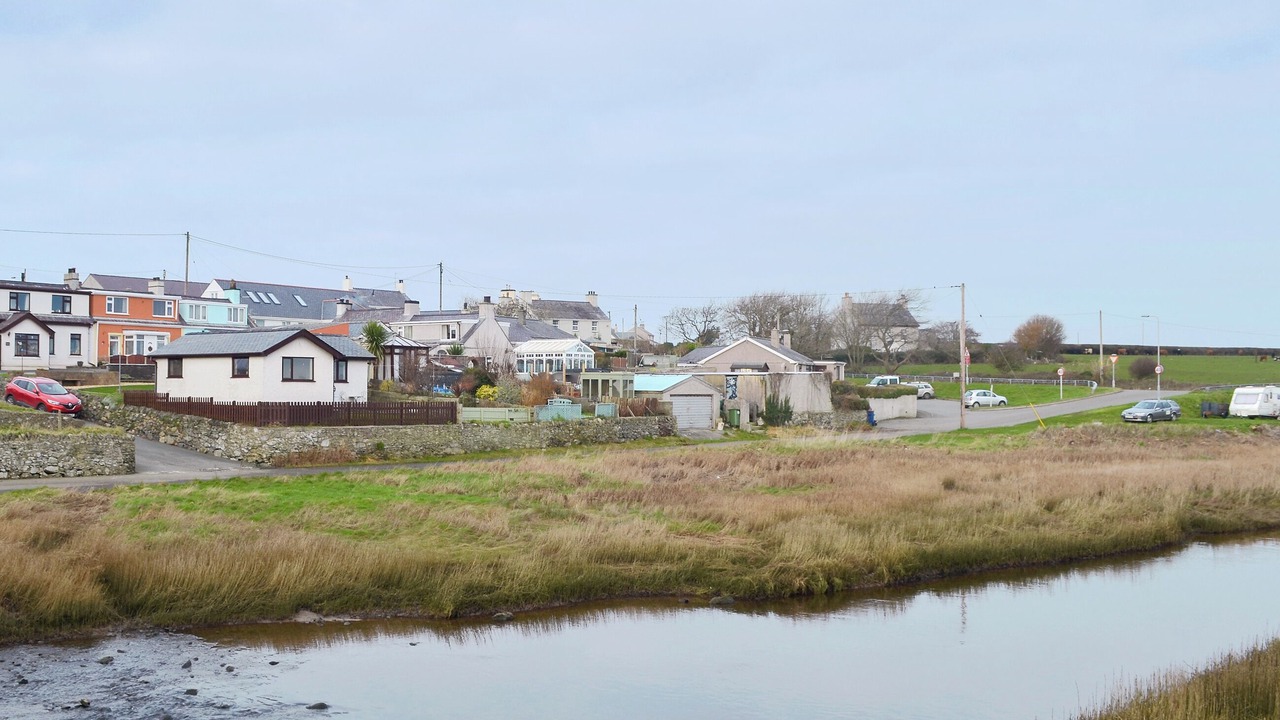 Photo of Others in Ty Croes