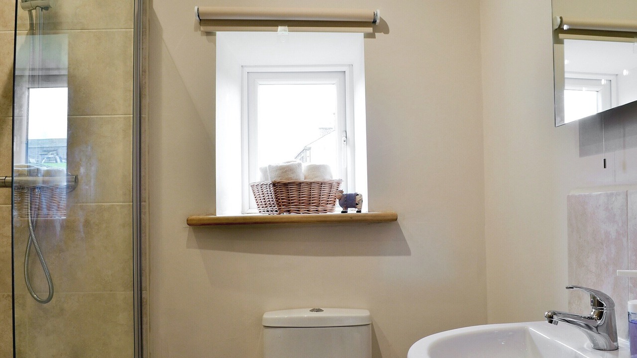 Photo of Bathroom in Cowling