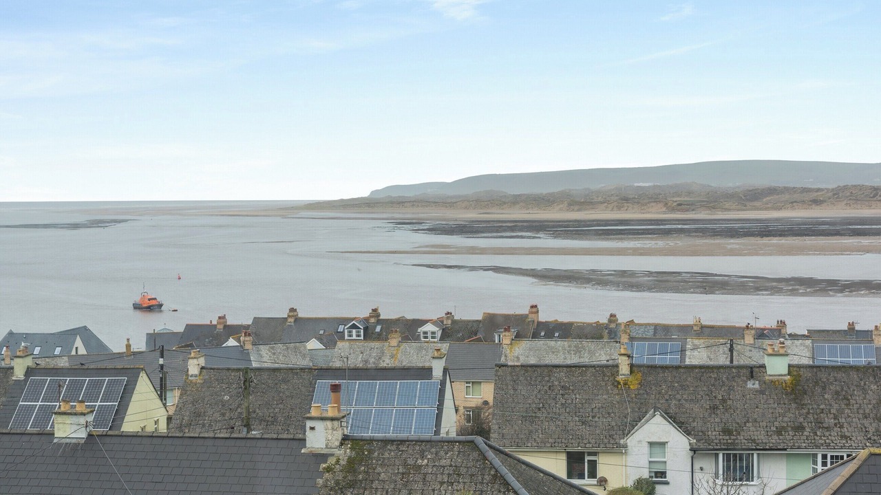 Photo of Others in Appledore
