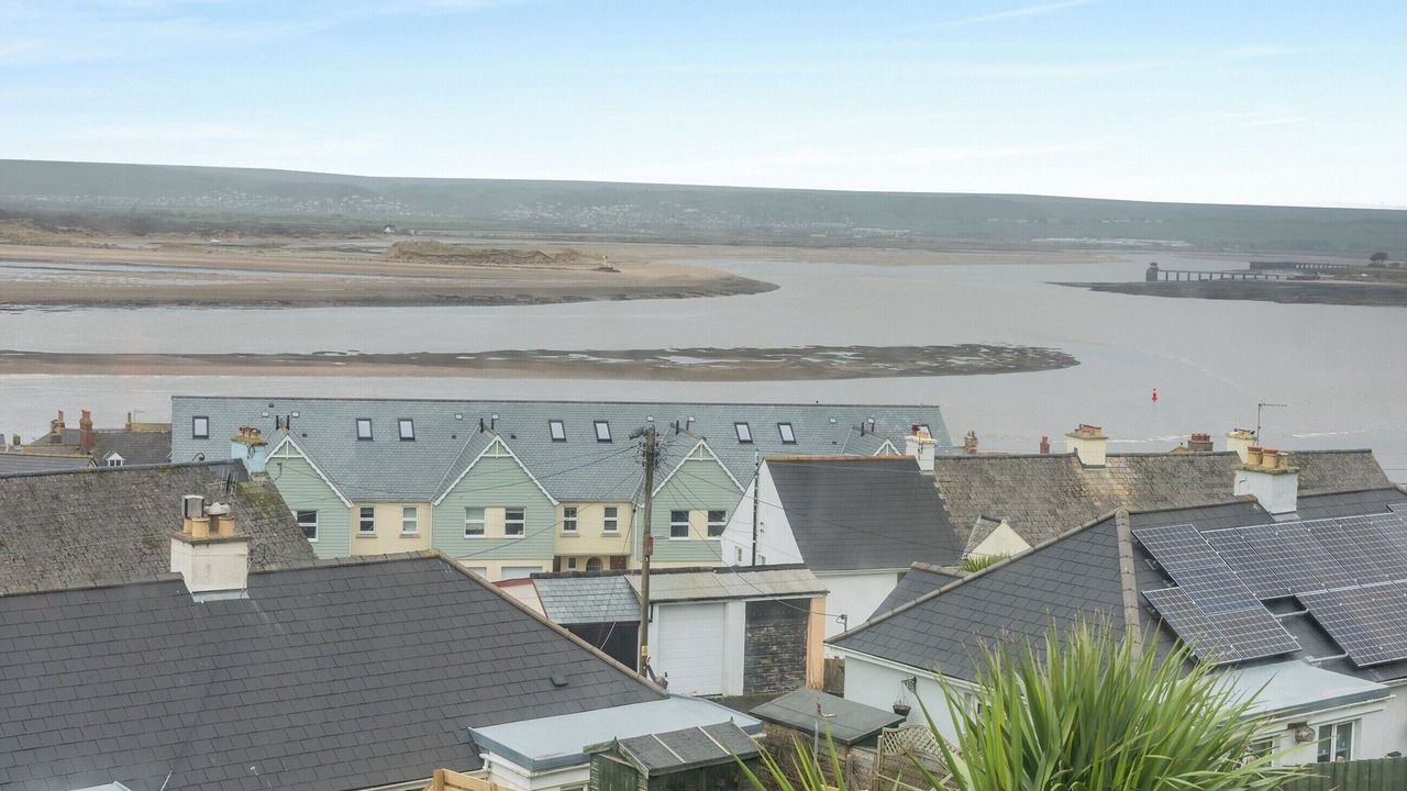 Photo of Others in Appledore