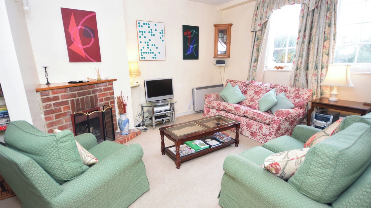 Photo of Bedroom in Compton