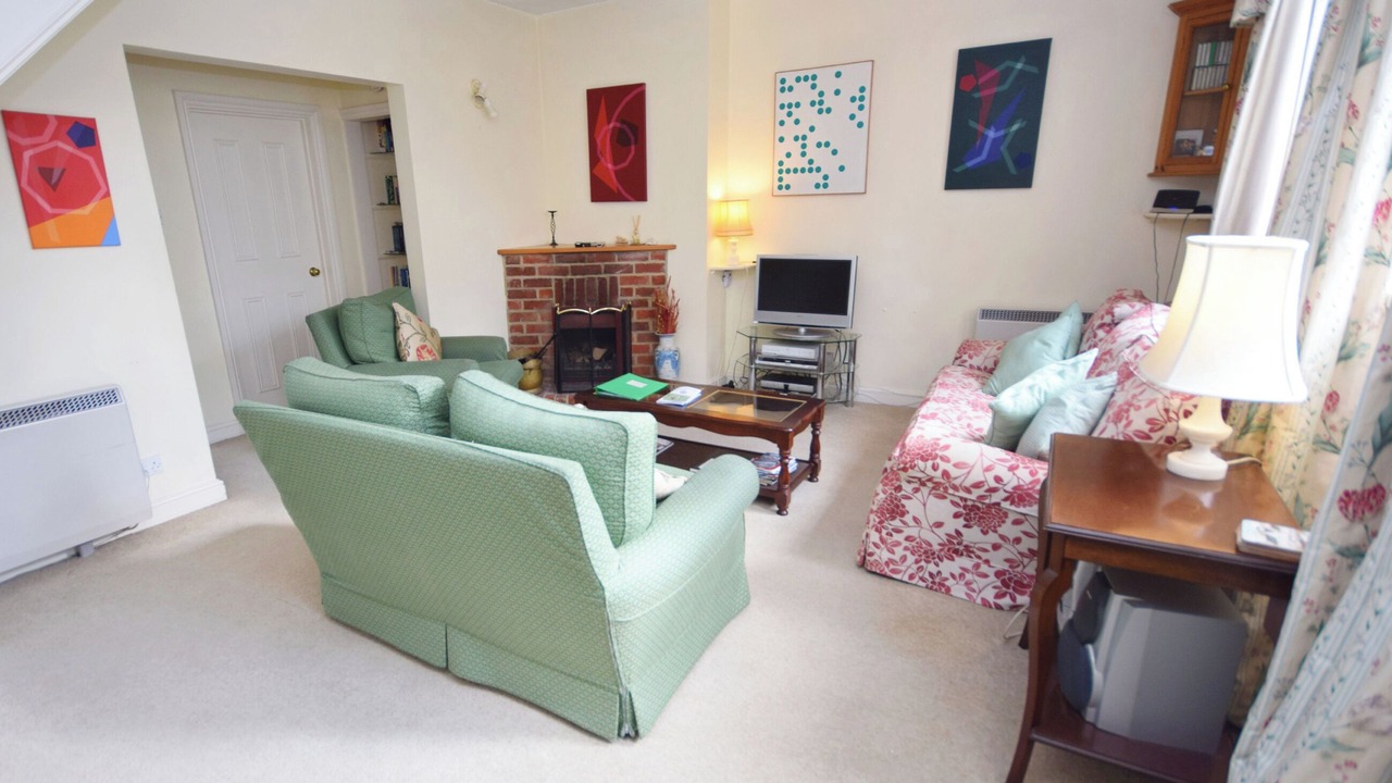 Photo of Bedroom in Compton