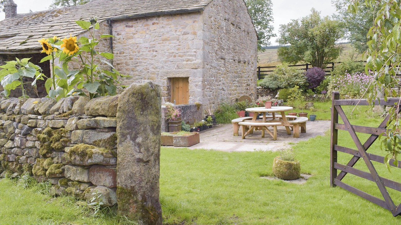 Photo of Outdoor in Harrop Fold