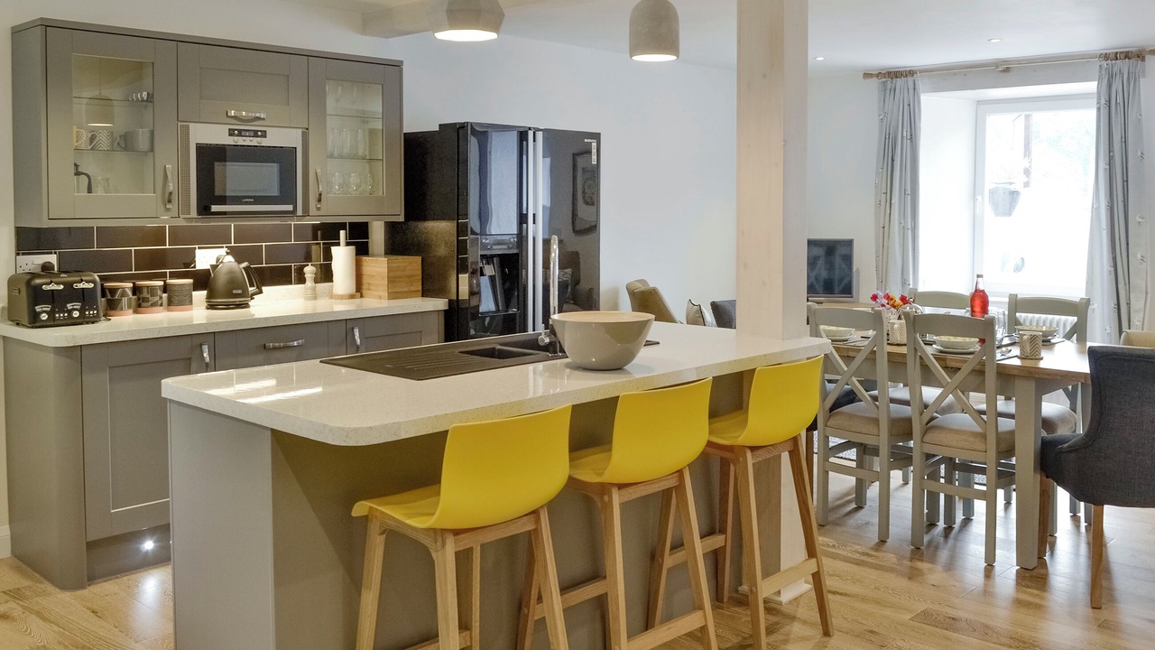 Photo of Others in Hele